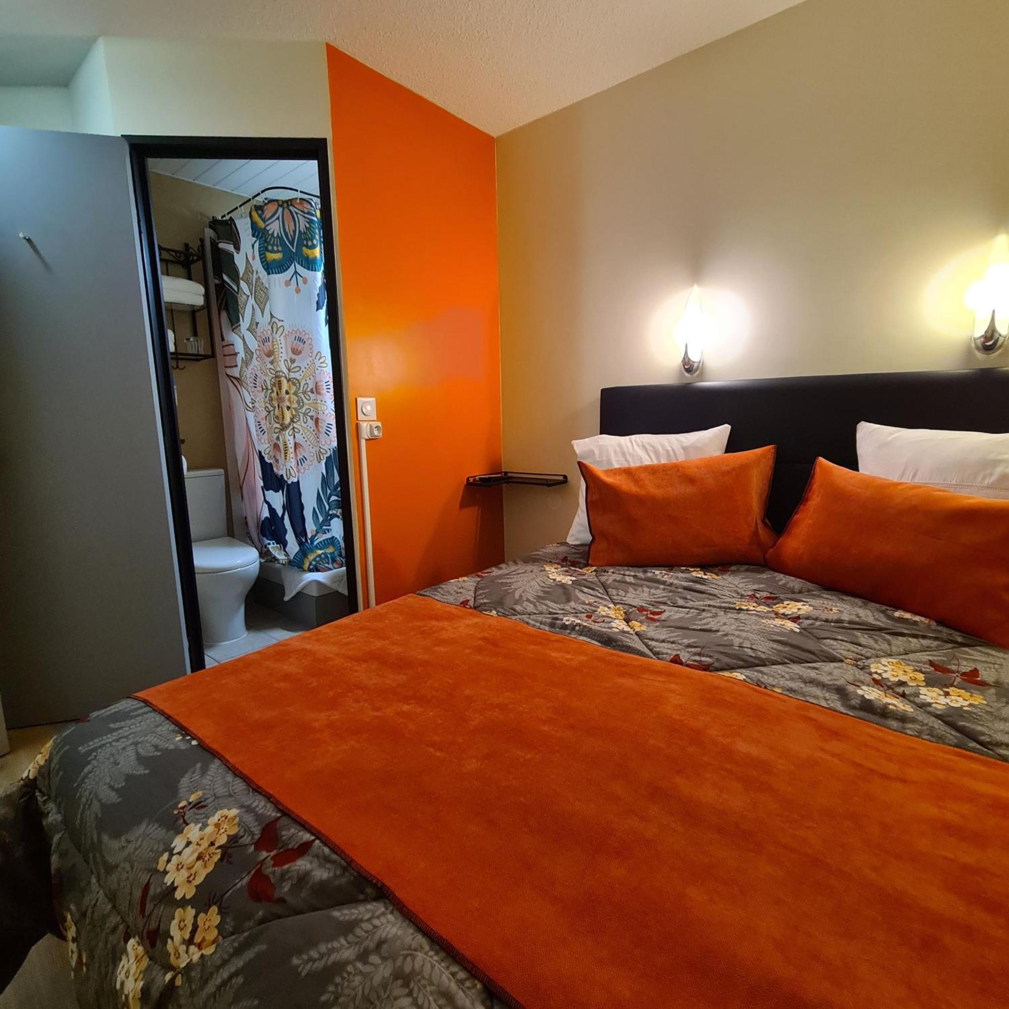 Hotel L'Etoile Aeroport - A61 Каркассон Экстерьер фото